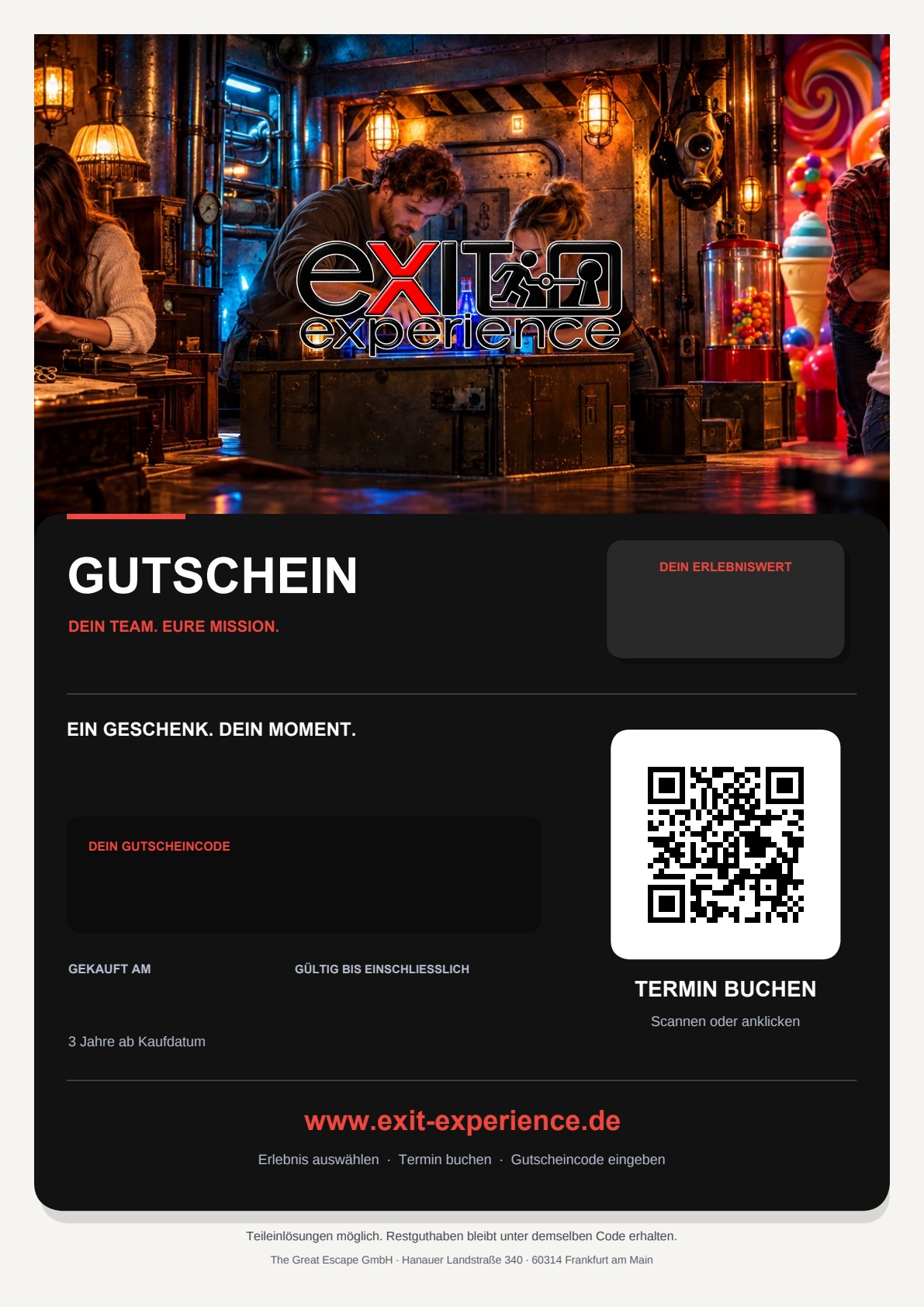 Exit-Experience-Gutschein mit Drei-Welten-Motiv, Logo, Wertfeld, Gutscheincode und QR-Code